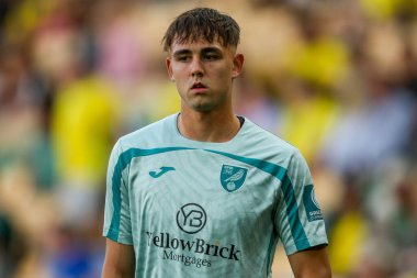 Norwich City 'den Matej Jurasek, Carabao Kupası maçı öncesinde Norwich City, Norwich Road, Norwich, İngiltere, 26 Ağustos 2025' te Southampton 'a karşı ısınıyor.
