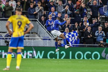 Everton 'dan Beto, 27 Ağustos 2025' te İngiltere 'nin Liverpool kentindeki Hill Dickinson Stadyumu' nda oynanan Everton-Mansfield maçında 2-0 'lık galibiyet golünü kutluyor.