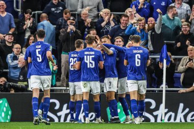 Everton 'dan Carlos Alcaraz, 27 Ağustos 2025 tarihinde İngiltere' nin Liverpool kentindeki Hill Dickinson Stadyumu 'nda oynanan Carabao Kupası maçında 1-0' lık galibiyet golünü kutluyor.
