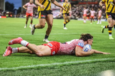 Leigh Leoparları 'ndan Lachlan Lam, 28 Ağustos 2025' te Leigh Spor Köyü 'nde Leigh Leopards ve Castleford Tigers arasında oynanan 25.