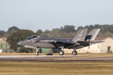 USAF F35 'ler 28 Ağustos 2025' te RAF Lakenheath, Lakenheath, Birleşik Krallık 'ta bir muharebe hazırlık tatbikatı düzenledi.