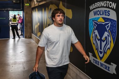 Warrington Wolves 'tan Max Wood 24. Betfred Süper Lig karşılaşması sırasında Halliwell Jones Stadyumu, Warrington, Birleşik Krallık' ta oynanan Warrington Wolves - Salford Red Devils maçına geldi.