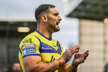 Warrington Wolves 'tan Ryan Matterson maç öncesi ısınma turunda 24. Betfred Süper Ligi karşılaşmasında Warrington Wolves, Salford Red Devils' e karşı Halliwell Jones Stadyumu, Warrington, Birleşik Krallık, 29 Ağustos 2025