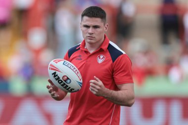 St. Helens 'den Jack Welsby, Betfred 24. Süper Lig karşılaşmasında topla birlikte Hull KR, St Helens' e karşı Sewell Group Craven Park, Kingston üzerine Hull, Birleşik Krallık, 29 Ağustos 2025
