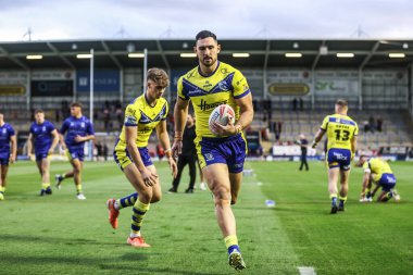 Warrington Wolves 'tan Ryan Matterson maç öncesi ısınma turunda 24. Betfred Süper Ligi karşılaşmasında Warrington Wolves, Salford Red Devils' e karşı Halliwell Jones Stadyumu, Warrington, Birleşik Krallık, 29 Ağustos 2025