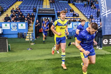 Warrington Wolves 'tan Ewan Smith maç öncesi ısınma turunda 24. Betfred Süper Ligi karşılaşmasında Warrington Wolves, Salford Red Devils' e karşı Halliwell Jones Stadyumu, Warrington, Birleşik Krallık, 29 Ağustos 2025