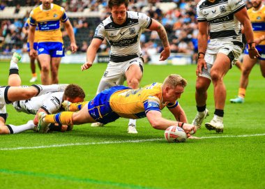 Leeds Rhinos takımından James McDonnell, 30 Ağustos 2025 'te MKM Stadyumu' nda oynanan 24. Betfred Süper Lig karşılaşmasında Leeds Rhinos 'a karşı oynuyor.