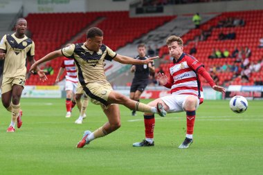 Rotherham United takımından Shaun McWilliams 30 Ağustos 2025 'te Eco-Power Stadyumu, Doncaster, İngiltere' de oynanan 1.