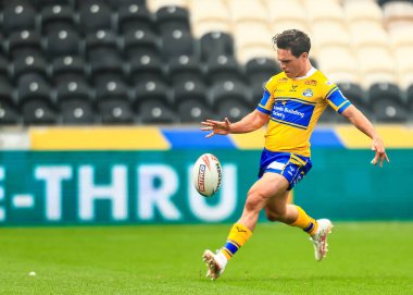 Leeds Rhinos takımından Brodie Croft, 30 Ağustos 2025 'te MKM Stadyumu' nda oynanan 24. Betfred Süper Lig karşılaşmasında Hull FC, Leeds Rhinos 'a karşı.