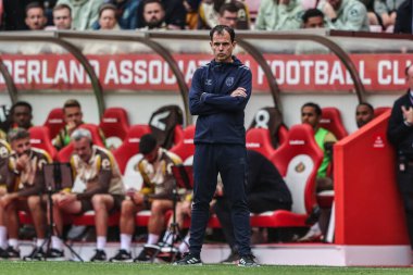 Sunderland Premier Lig maçında Sunderland, Brentford 'a karşı 30 Ağustos 2025' te Sunderland Stadyumu 'nda Rgis Le Bris teknik direktörü.