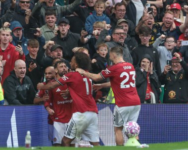 Manchester United takımından Bruno Fernandes 30 Ağustos 2025 'te Old Trafford, Manchester, İngiltere' de oynanan Premier League maçında 3-2 'lik galibiyet golünü kutluyor.