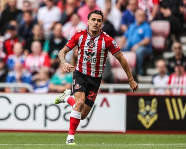 Sunderland 'dan Enzo Le Fe Premier League maçı sırasında Sunderland, Brentford' a karşı Stadyum of Light, Sunderland, Birleşik Krallık, 30 Ağustos 2025