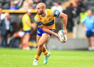 Leeds Rhinos takımından Jarrod O 'Connor, 30 Ağustos 2025' te MKM Stadyumu 'nda oynanan 24. Betfred Süper Lig karşılaşmasında Hull FC, Leeds Rhinos' a karşı.