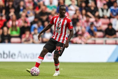 Sunderland 'dan Habib Diarra, 30 Ağustos 2025' te İngiltere 'nin Sunderland-Brentford Stadyumu' nda oynanan Premier League maçı sırasında