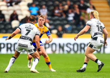 Leeds Rhinos takımından James McDonnell, 30 Ağustos 2025 'te MKM Stadyumu' nda oynanan 24. Betfred Süper Lig karşılaşmasında Hull FC, Leeds Rhinos 'a karşı.