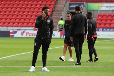 Rotherham United takımından Marvin Kaleta, 30 Ağustos 2025 'te Doncaster Rotherham United maçında Eco-Power Stadyumu' nda Doncaster Rotherham United 'a karşı oynamıştır.