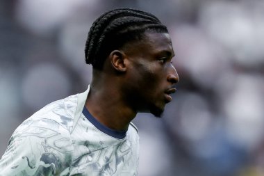 Tottenham Hotspur 'dan Mohammed Kudus, Premier League maçından önce Tottenham Hotspur ile Bournemouth arasındaki Tottenham Hotspur Stadyumu' nda 30 Ağustos 2025 'te ısındı.