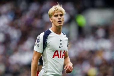 Tottenham Hotspur 'dan Lucas Bergvall, Premier League maçında Tottenham Hotspur' a karşı Bournemouth Tottenham Hotspur Stadyumu, Londra, İngiltere, 30 Ağustos 2025