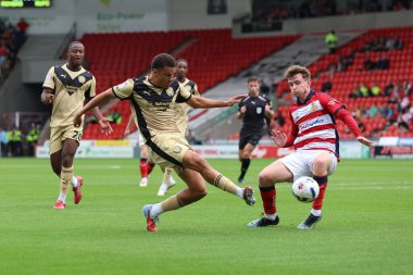 Rotherham United takımından Shaun McWilliams 30 Ağustos 2025 'te Eco-Power Stadyumu, Doncaster, İngiltere' de oynanan 1.