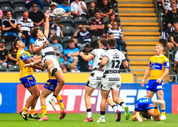 Hull FC 'den Lewis Martin, 30 Ağustos 2025' te MKM Stadyumu 'nda oynanan 24. Betfred Süper Lig karşılaşmasında Hull FC, Leeds Rhinos' a karşı oynuyor.