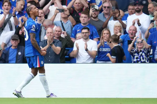 Chelsea 'den Joao Pedro, 30 Ağustos 2025' te Stamford Bridge, Londra 'da oynanan Premier League karşılaşmasında golü kutluyor.