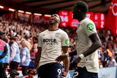West Ham United takımından Callum Wilson, İngiltere 'nin Nottingham şehrinde oynanan Premier League maçı Nottingham Forest-West Ham United maçında 0-3' lük galibiyetini kutluyor.