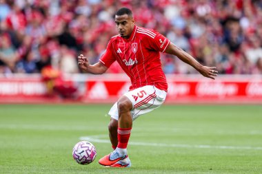 Nottingham Ormanı 'ndan Murillo, İngiltere' nin Nottingham şehrinde oynanan Premier League maçında Nottingham Forest 'a karşı West Ham United maçında topla koşuyor.