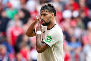 West Ham United takımından Lucas Paqueta, İngiltere 'nin Nottingham şehrinde oynanan Premier League maçı Nottingham Forest-West Ham United maçında 0-2' lik galibiyetini kutluyor.