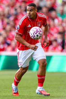 Nottingham Ormanı 'ndan Murillo, İngiltere' nin Nottingham şehrinde oynanan Premier League maçında Nottingham Forest 'a karşı West Ham United maçında topla koşuyor.