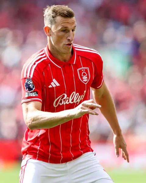 Nottingham Ormanı 'ndan Chris Wood Premier League maçı sırasında Nottingham Forest, West Ham United' a karşı City Ground, Nottingham, Birleşik Krallık 'ta 31 Ağustos 2025' te maç yapıyor.