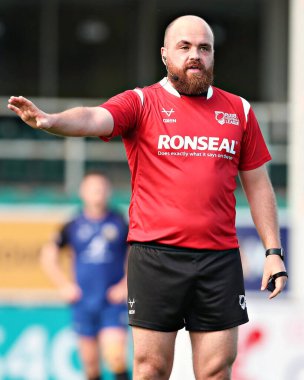 Hakem Andy Sweet, 1. Betfred Ligi maçı sırasında Stadiwm CSM, Colwyn Bay, Birleşik Krallık 'ta North Wales Crusaders ve Keighley Cougars maçına çıktı.