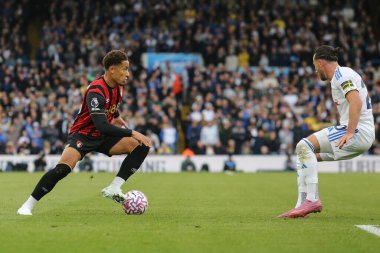 Marcus Tavernier of Bournemouth in action during the Premier League match Leeds United vs Bournemouth at Elland Road, Leeds, United Kingdom, 27th September 2025