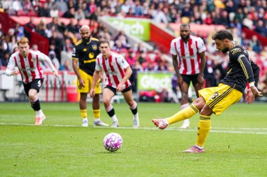 Manchester United takımından Bruno Fernandes, 27 Eylül 2025 'te Gtech Community Stadyumu' nda oynanan Premier League karşılaşmasında penaltıyı kaçırdı. 