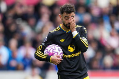 Manchester United Premier League karşılaşmasında Bruno Fernandes Brentford Manchester United 'a karşı Gtech Community Stadyumu, Londra, 27 Eylül 2025 