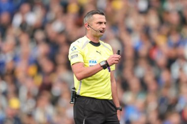 Referee Michael Oliver during the Premier League match Leeds United vs Bournemouth at Elland Road, Leeds, United Kingdom, 27th September 2025