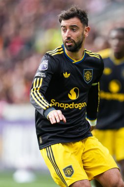 Manchester United Premier League karşılaşmasında Bruno Fernandes Brentford Manchester United 'a karşı Gtech Community Stadyumu, Londra, 27 Eylül 2025 