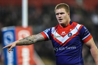 Caius Faatili of Wakefield Trinity gives team mates instructions during the Betfred Super League play-off Eliminator 1 match Leigh Leopards vs Wakefield Trinity at Progress With Unity Stadium, Leigh, United Kingdom, 26th September 2025