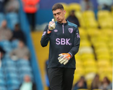 Bournemouth 'dan Djordje Petroviç Premier Lig karşılaşmasında Leeds United ile Bournemouth arasında 27 Eylül 2025' te İngiltere 'nin Leeds şehrinde oynanan karşılaşmada ısınma turunda