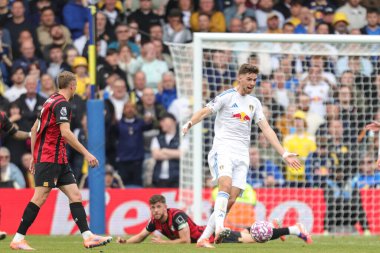 Leeds United takımından Anton Stach 27 Eylül 2025 'te Leeds Road, Leeds, İngiltere' de oynanan Premier League maçında tepki gösterdi.