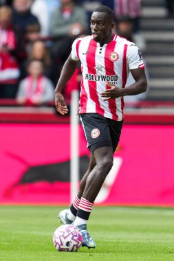 Brentford 'dan Michael Kayode Premier League maçı sırasında Brentford Manchester United' a karşı Gtech Community Stadyumu, Londra, Birleşik Krallık, 27 Eylül 2025 