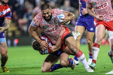 Isaac Liu of Leigh Leopards goes over for a try making it 10-0 during the Betfred Super League play-off Eliminator 1 match Leigh Leopards vs Wakefield Trinity at Progress With Unity Stadium, Leigh, United Kingdom, 26th September 2025