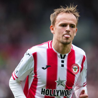 Brentford 'dan Mikkel Damsgaard Premier League maçı sırasında Brentford Manchester United' a karşı The Gtech Community Stadyumu, Londra, Birleşik Krallık, 27 Eylül 2025 