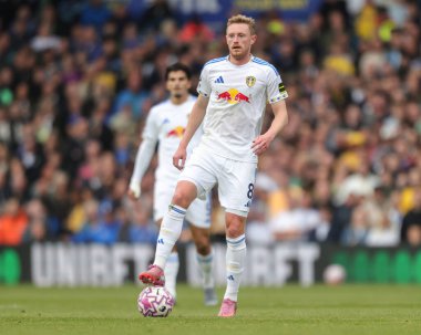 Leeds United takımından Sean Longstaff 27 Eylül 2025 'te İngiltere' nin Leeds Road kentinde oynanan Premier League maçında Leeds United 'a karşı Bournemouth maçında