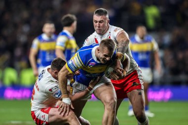 Leeds Rhinos 'tan Cooper Jenkins, 27 Eylül 2025' te Headingley Stadyumu 'nda oynanan Betfred Süper Lig eleme karşılaşmasında St. Helens' ten Curtis Sironen tarafından yenildi.
