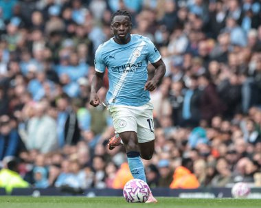 Manchester City 'den Jeremy Doku 27 Eylül 2025 tarihinde Etihad Stadyumu' nda Manchester City 'nin Burnley' e karşı oynadığı Premier Lig maçında topu aldı. 