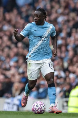 Manchester City 'den Jeremy Doku 27 Eylül 2025 tarihinde Etihad Stadyumu' nda Manchester City 'nin Burnley' e karşı oynadığı Premier Lig maçında topu aldı. 