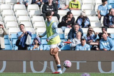 Manchester City 'den Phil Foden Premier League maçında ısınma turunda Manchester City ile Burnley arasında 27 Eylül 2025' te Etihad Stadyumu 'nda oynandı. 