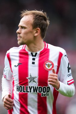 Brentford 'dan Mikkel Damsgaard Premier League maçı sırasında Brentford Manchester United' a karşı The Gtech Community Stadyumu, Londra, Birleşik Krallık, 27 Eylül 2025 
