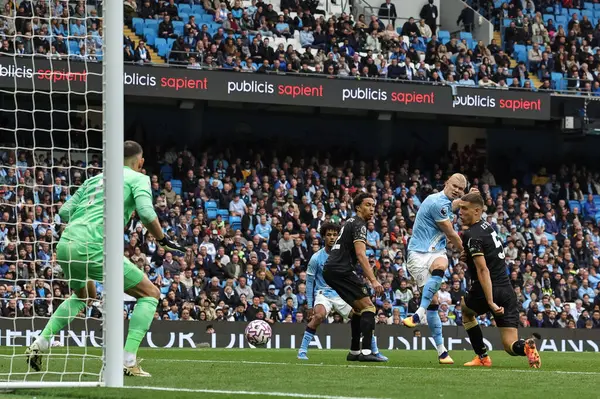 Manchester City 'den Erling Haaland Premier League maçında Manchester City ile Etihad Stadyumu' nda 27 Eylül 2025 'te oynanan maçta 4-1 berabere kaldı. 