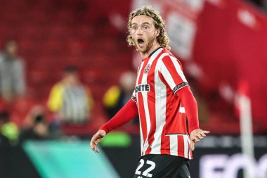 Sheffield United takımından Tom Davies 30 Eylül 2025 'te Sheffield United ile Southampton arasında oynanan maçta Sheffield Lane, Sheffield, Birleşik Krallık